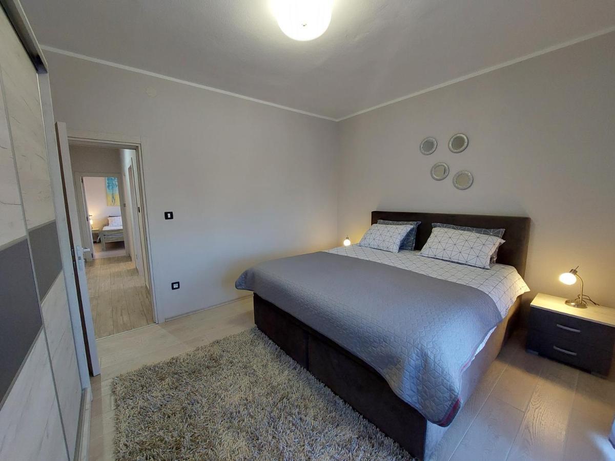 Family Apartment Cathy Galižana 外观 照片