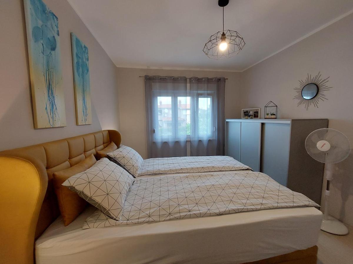 Family Apartment Cathy Galižana 外观 照片