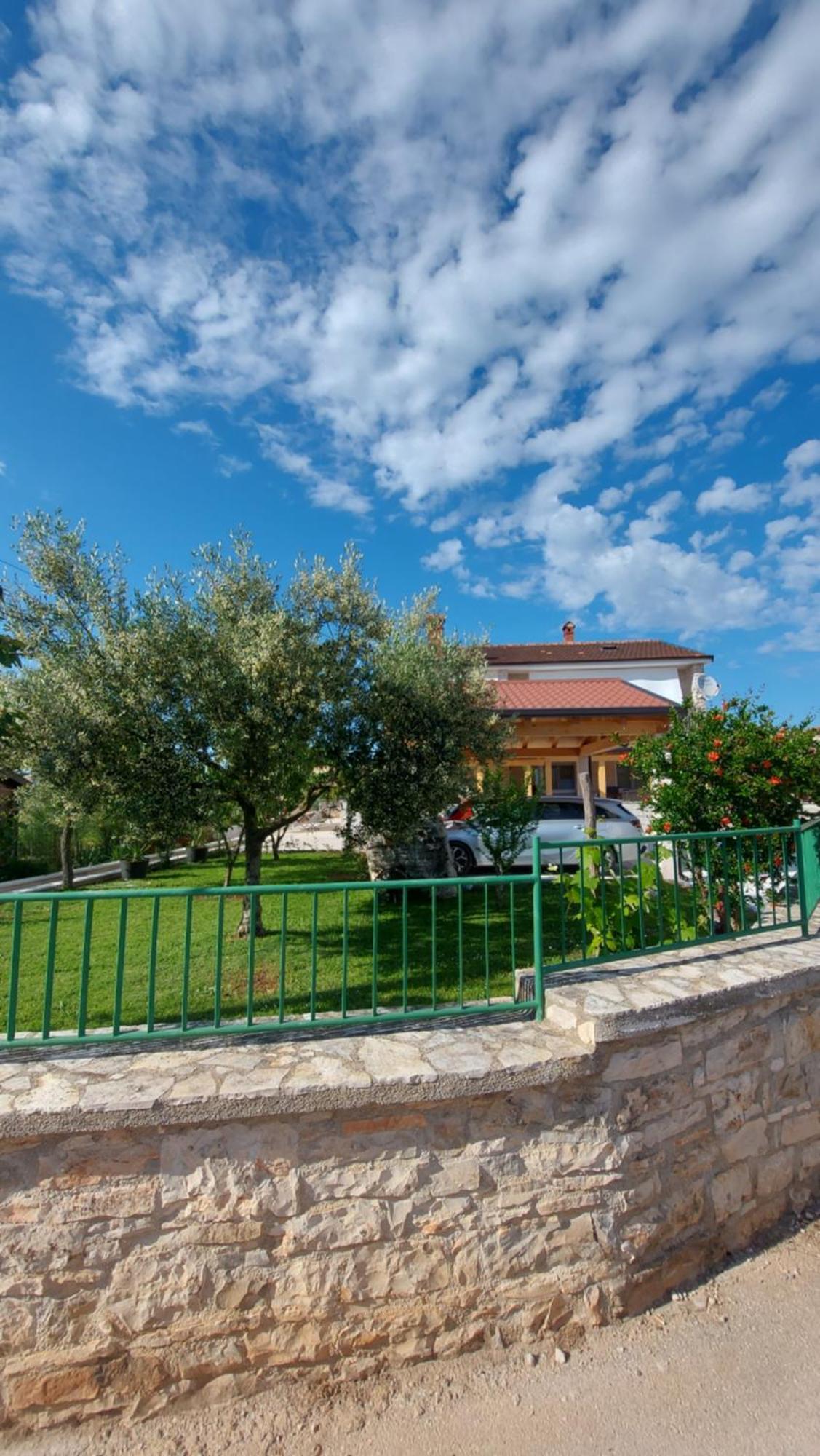 Family Apartment Cathy Galižana 外观 照片